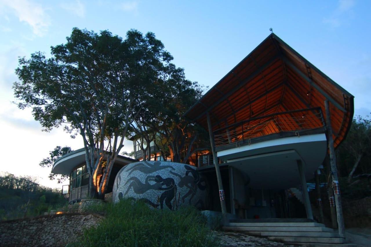Bong Hostel Nusa Lembongan Exterior photo