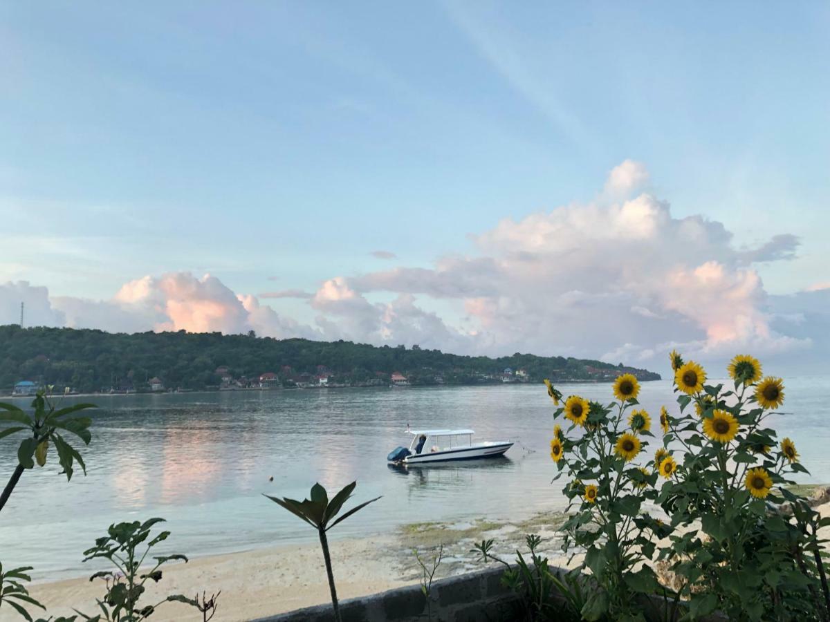 Bong Hostel Nusa Lembongan Exterior photo